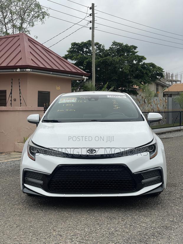 Toyota Corolla SE 2020 White