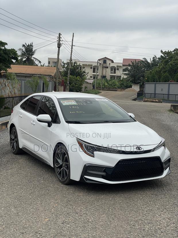 Toyota Corolla SE 2020 White