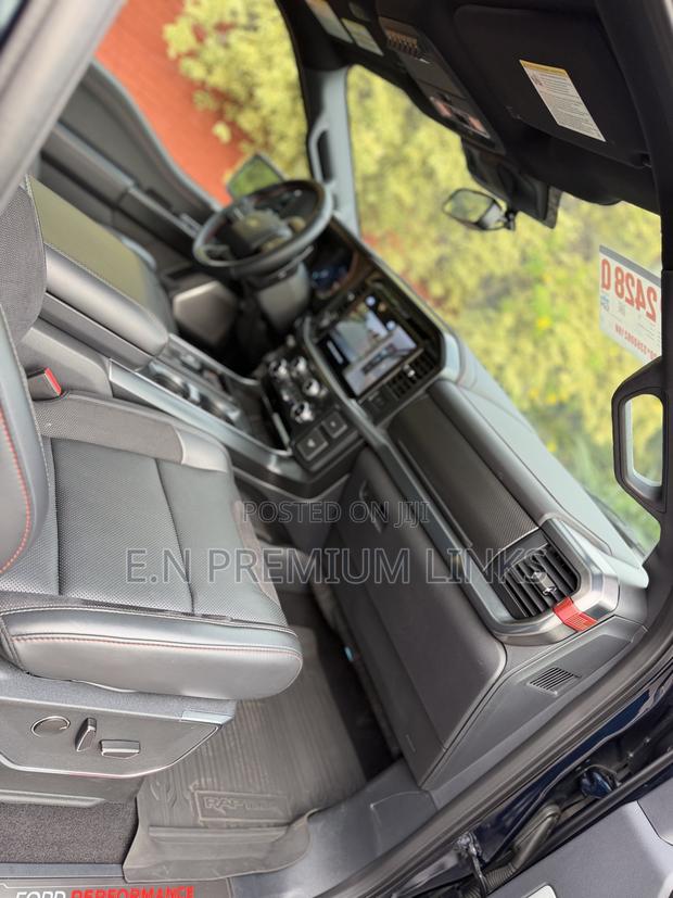 Ford F-150 Raptor 4WD SuperCrew 5.5' Box 2025 Blue