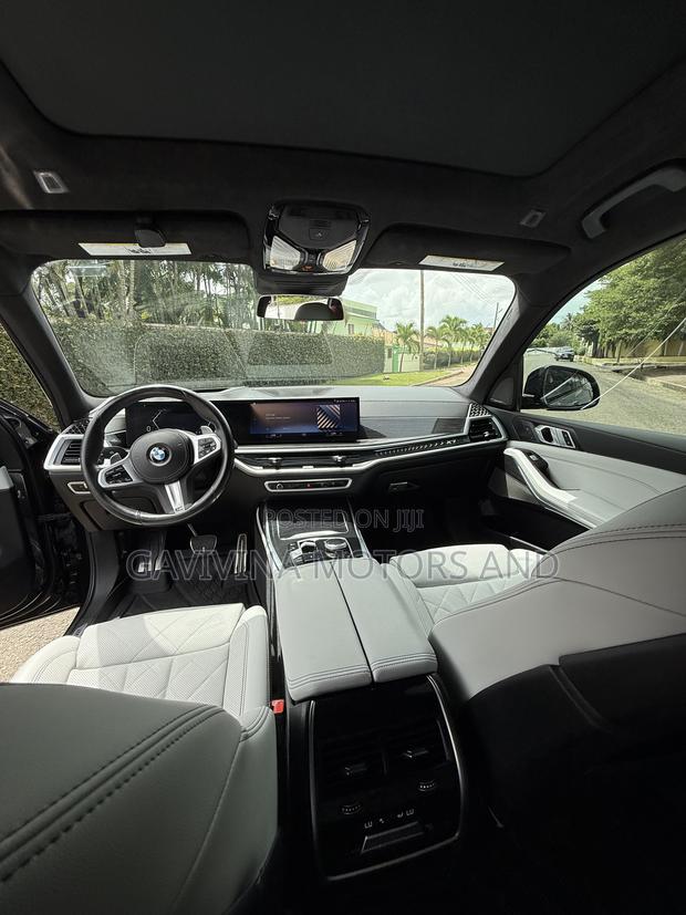 BMW X7 2024