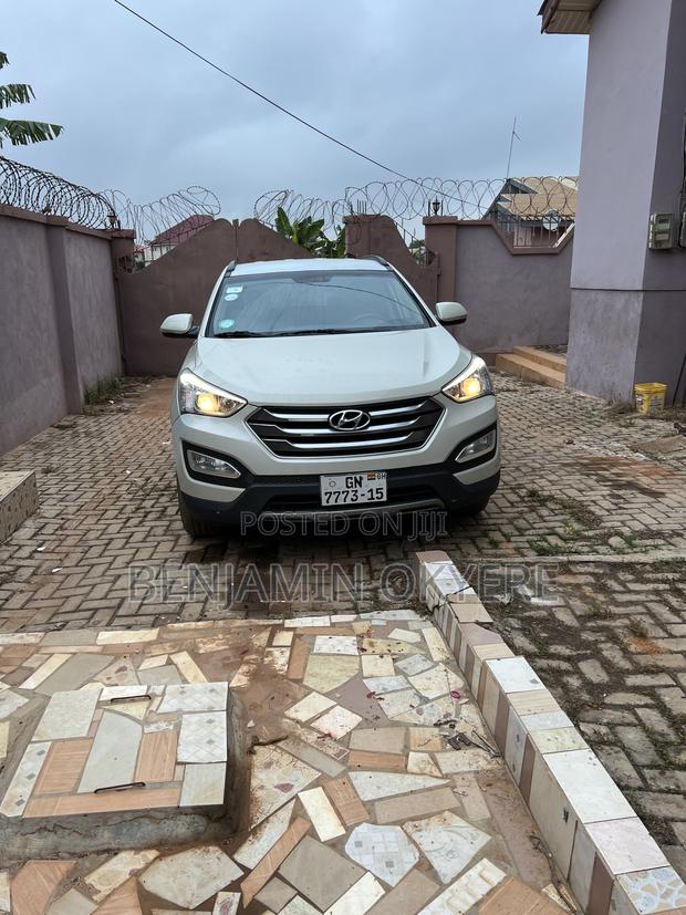 Hyundai Santa Fe 2015 White