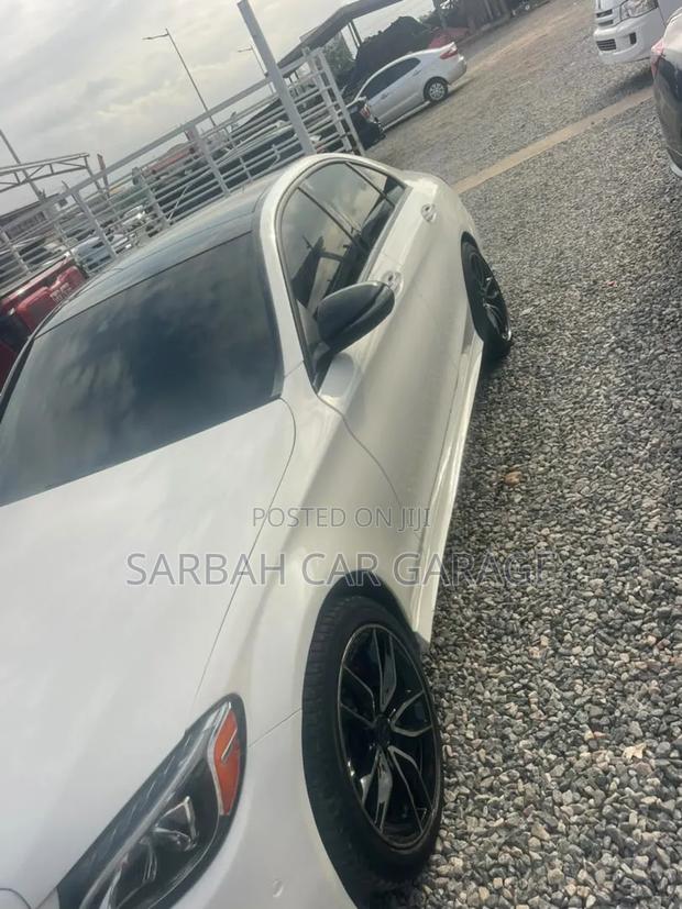 Mercedes-Benz C300 2018 White
