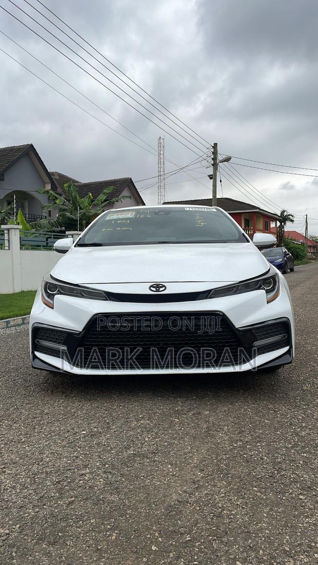 Toyota Corolla SE 2020 White