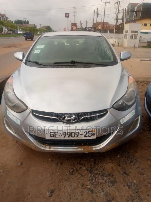 Hyundai Elantra 2014 Silver