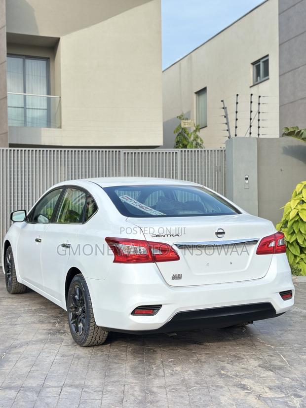 Nissan Sentra SV 4dr Sedan (1.8L 4cyl CVT) 2015 White
