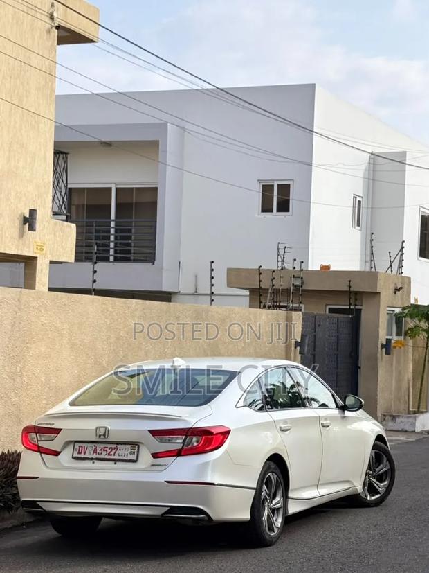 Honda Accord EX-L (1.5L 4cyl Turbo CVT) 2019 White