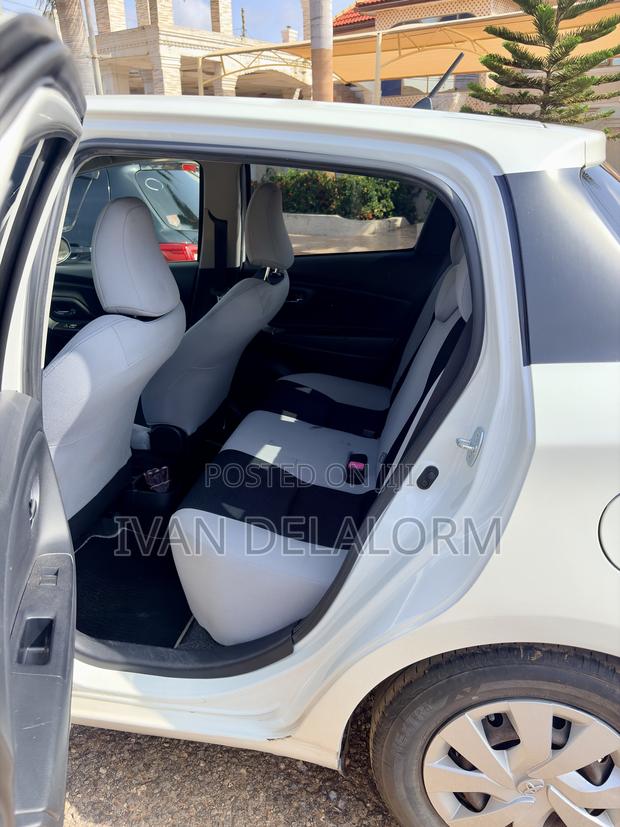Toyota Vitz 1.3 FWD 5dr 2015 White