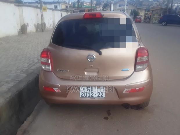 Nissan March 2009 Gold