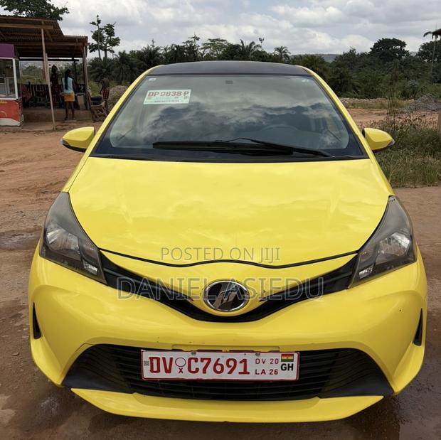 Toyota Vitz 1.3 AWD 3dr 2015 Yellow