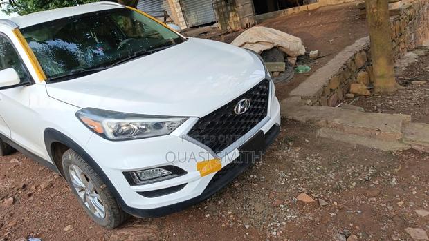 Hyundai Tucson SE FWD 2019 White