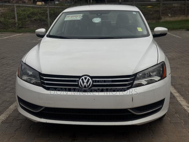 Volkswagen Passat SE 2013 White