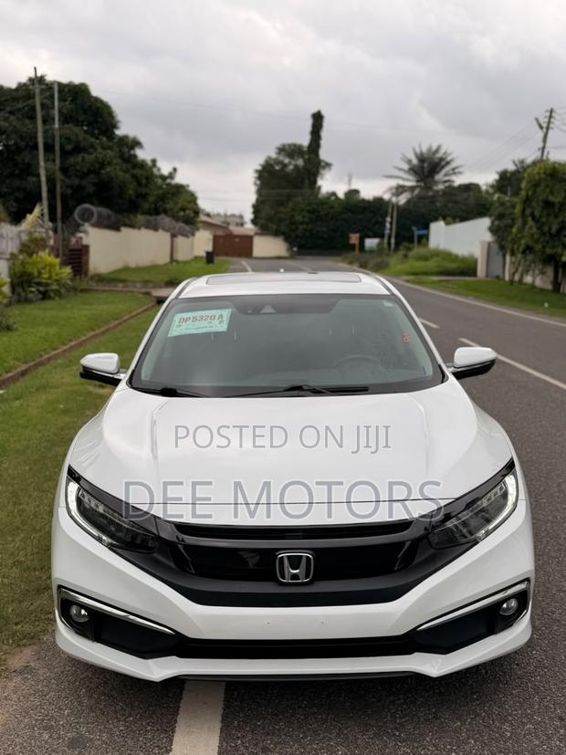 Honda Civic Touring Sedan 2019 White