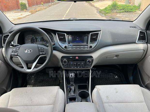 Hyundai Tucson SE AWD 2018 Gray