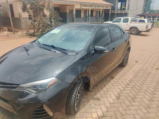 Toyota Corolla SE 4dr Sedan (1.8L 4cyl CVT) 2017 Black