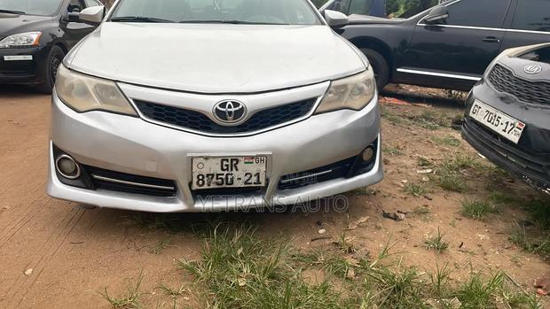 Toyota Camry 2014 Silver