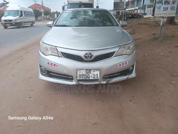 Toyota Camry 2014 Silver