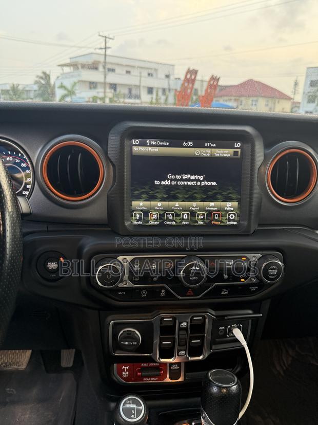 Jeep Gladiator Mojave 2022 Blue