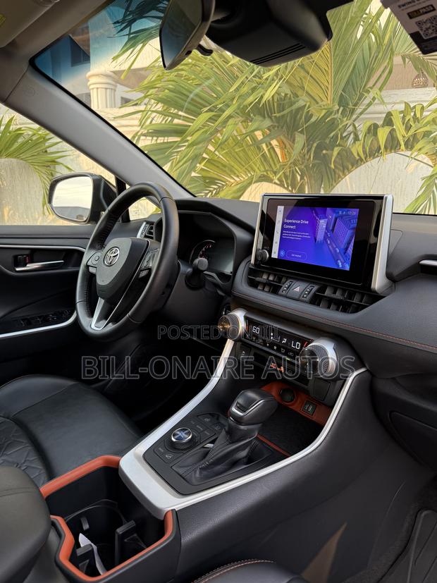 Toyota RAV4 Adventure AWD 2024 Black