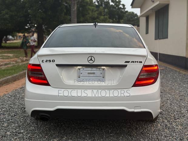 Mercedes-Benz C250 2015 White