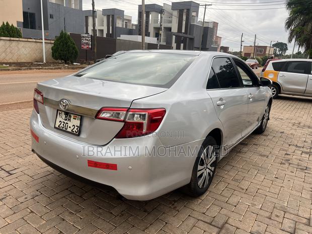 Toyota Camry LE 4dr Sedan (2.5L 4cyl 6A) 2014 Silver