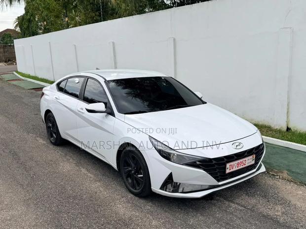 Hyundai Elantra 2023 White