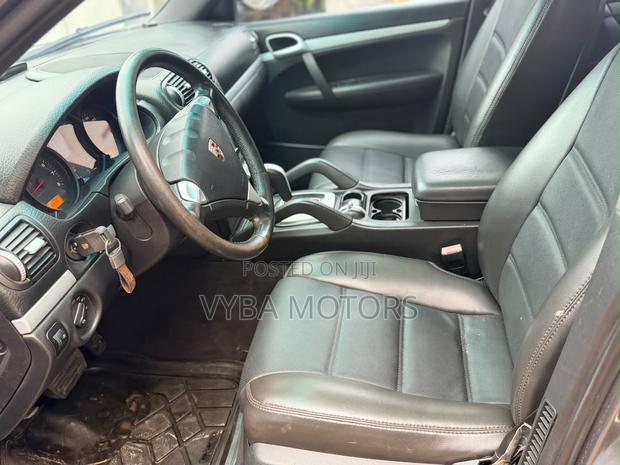 Porsche Cayenne 2008 Gray