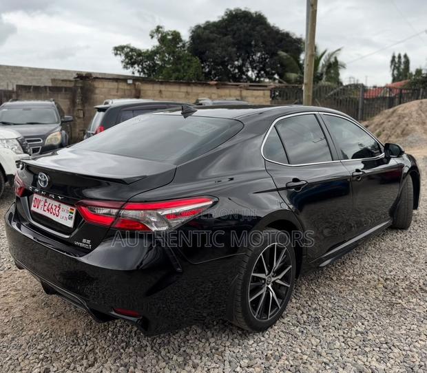 Toyota Camry SE 2023 Black