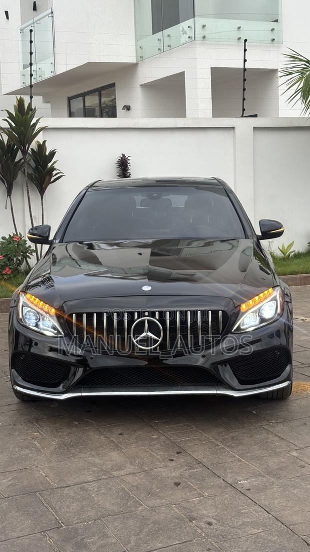 Mercedes-Benz C300 2017 Black