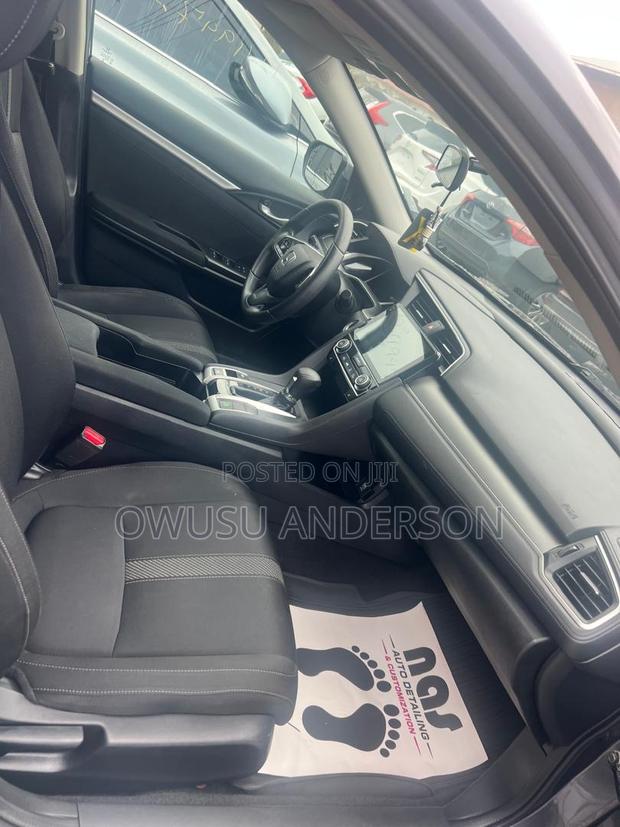 Honda Civic 2018 Gray