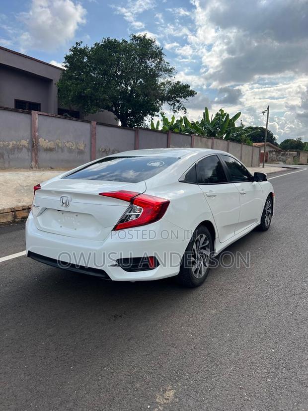 Honda Civic 2017 White