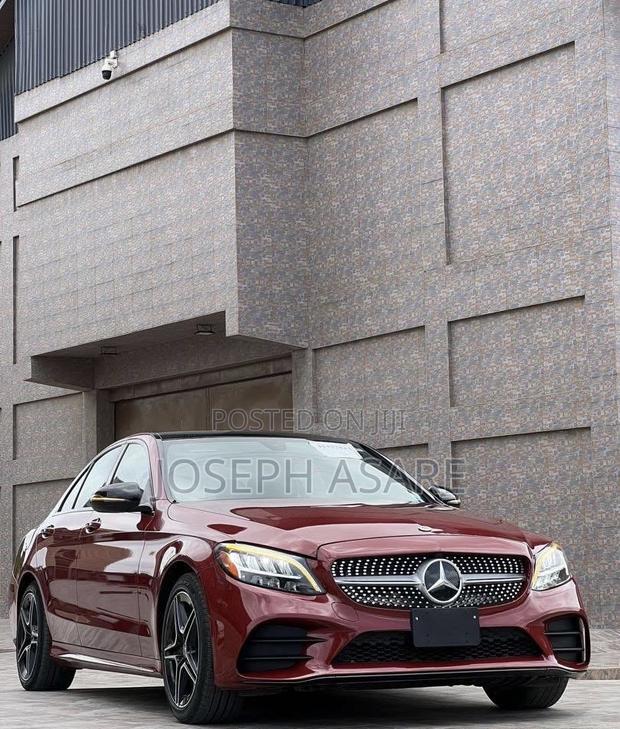 Mercedes-Benz C300 2020