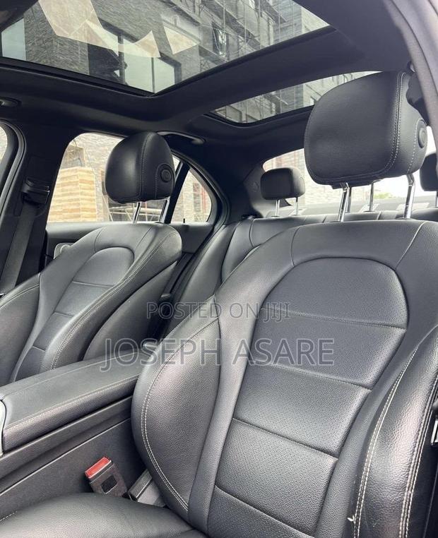 Mercedes-Benz C300 2020