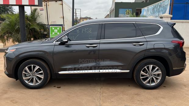 Hyundai Santa Fe Limited 2021 Gray