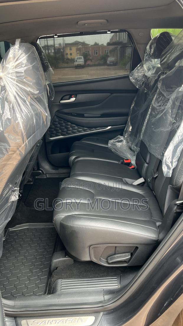 Hyundai Santa Fe Limited 2021 Gray
