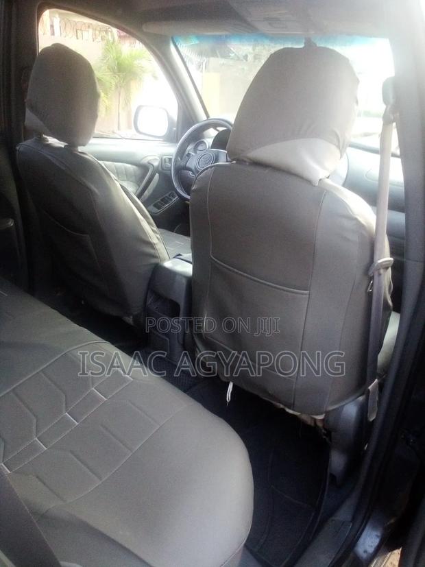 Toyota RAV4 2002 Gray
