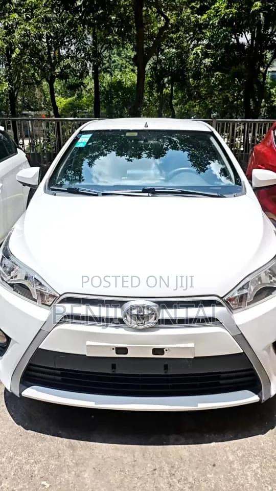 Toyota Yaris 2016 White