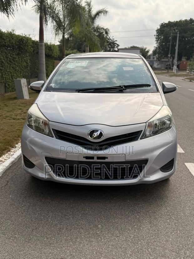 Toyota Vitz 2014 Black