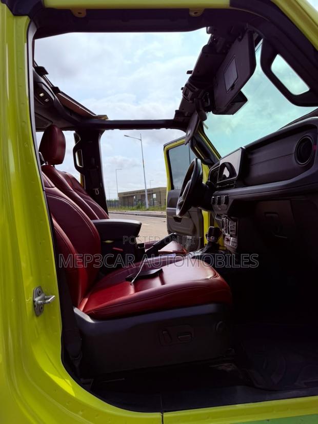 Jeep Wrangler Rubicon 4 Door 4x4 2024 Yellow