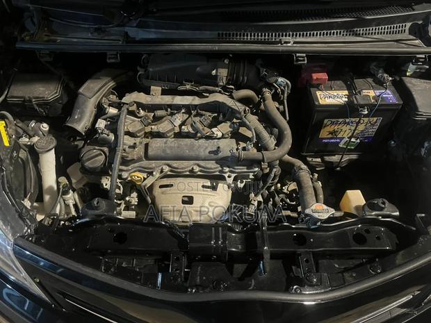 Toyota Vitz 2013 Black