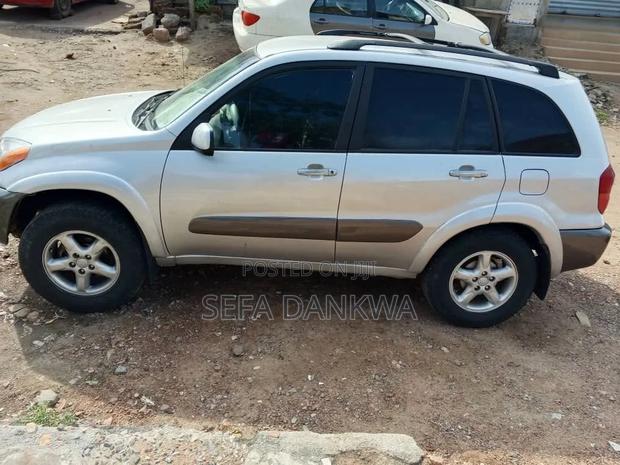 Toyota RAV4 2001 Silver