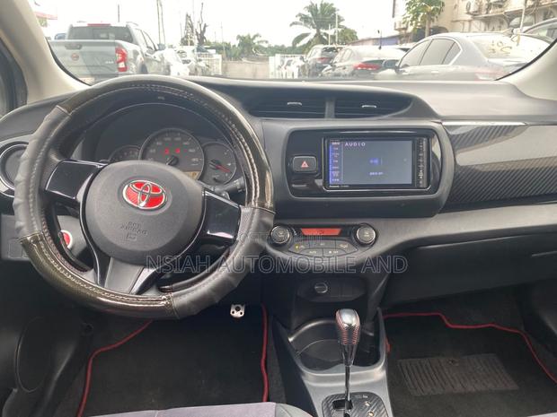Toyota Vitz 2014 Purple