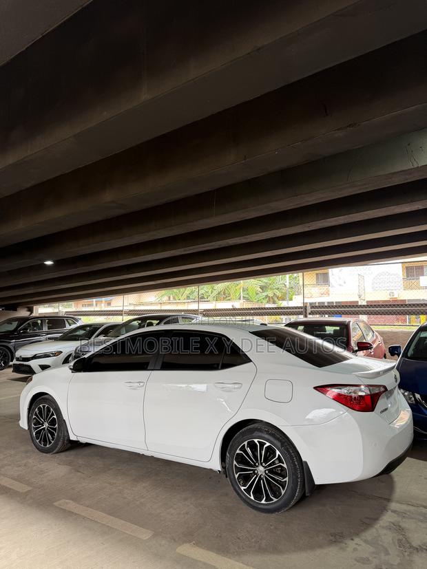 Toyota Corolla 2016 White