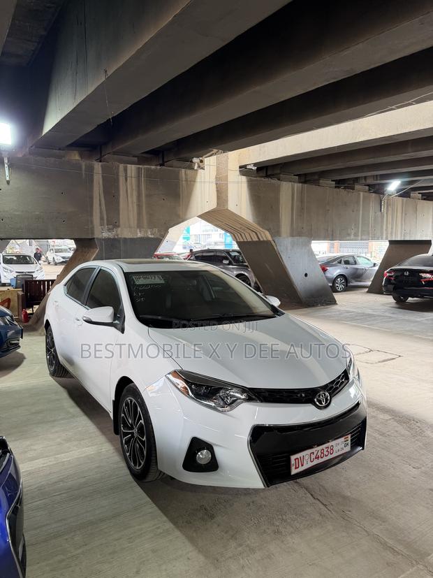 Toyota Corolla 2016 White