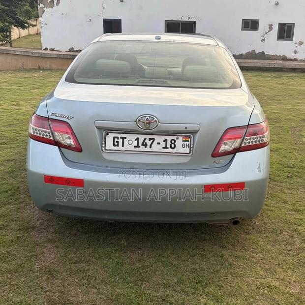 Toyota Camry LE 4dr Sedan (2.5L 4cyl 6AM) 2010 Blue