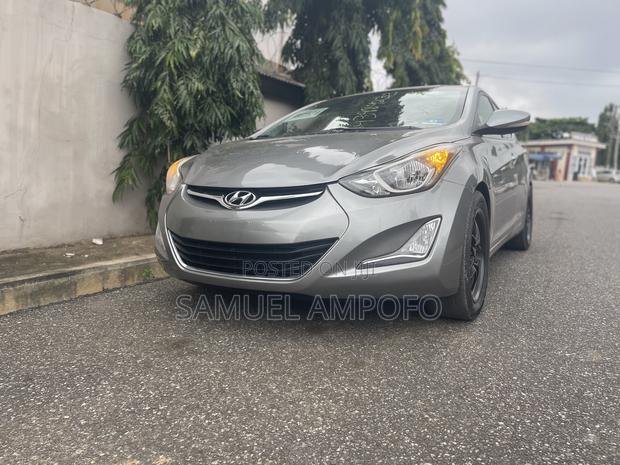 Hyundai Elantra Limited Sedan FWD (1.8L 4cyl 6A) 2016 Gray