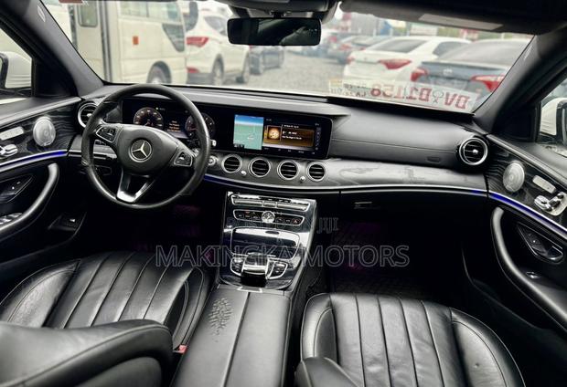 Mercedes-Benz E400 2017 White