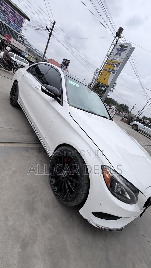 Mercedes-Benz C300 2015 White