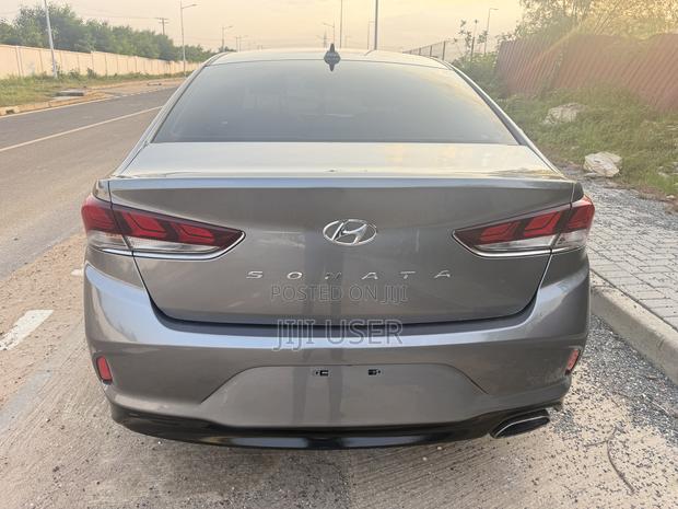 Hyundai Sonata SE 2019 Silver