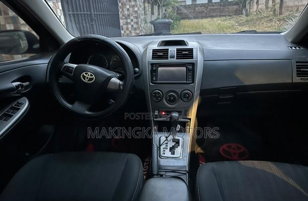 Toyota Corolla S 4dr Sedan (1.8L 4cyl 4A) 2012 Red