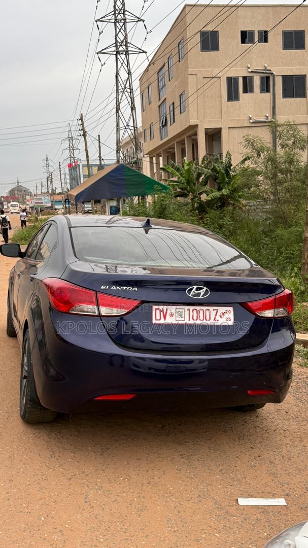 Hyundai Elantra SE Coupe FWD (1.8L 4cyl 6A) 2013 Blue